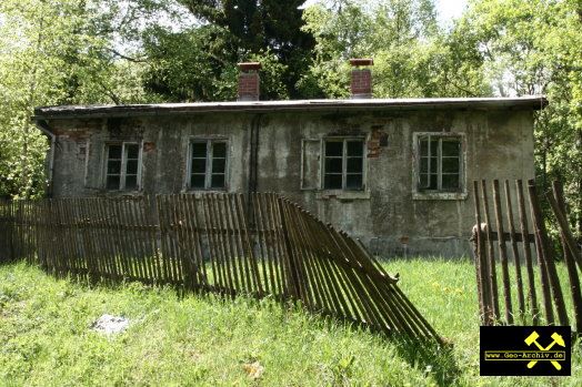 SDAG Wismut Zentralgarage im Revier Johanngeorgenstadt, Erzgebirge, Sachsen - 16. Mai 2009 (2).jpg